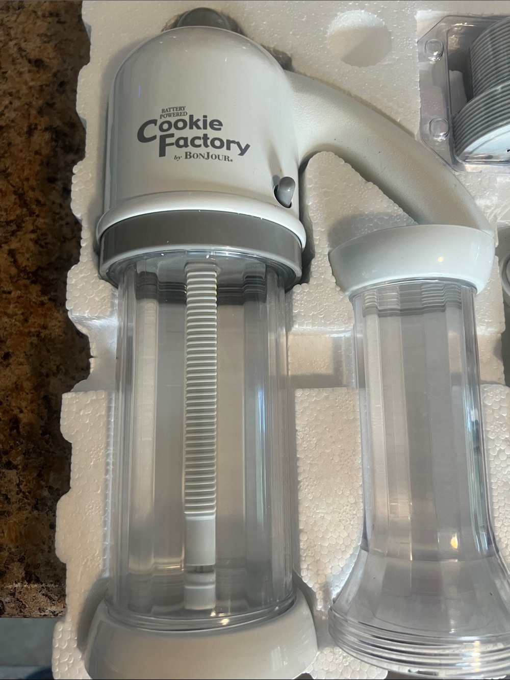 NWT Bonjour Cookie Factory Battery-Powered Cookie Press & Decorating Kit. Fun!! - Picture 3 of 10